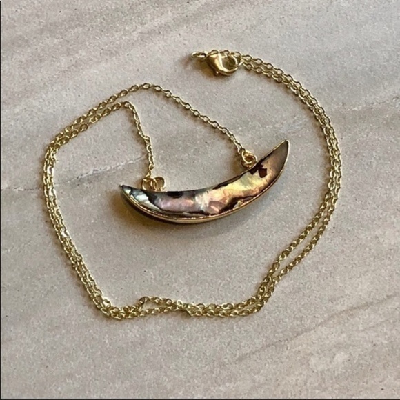 🌟Abalone Shell Crescent 14K Gold Plated Necklace - Picture 2 of 7